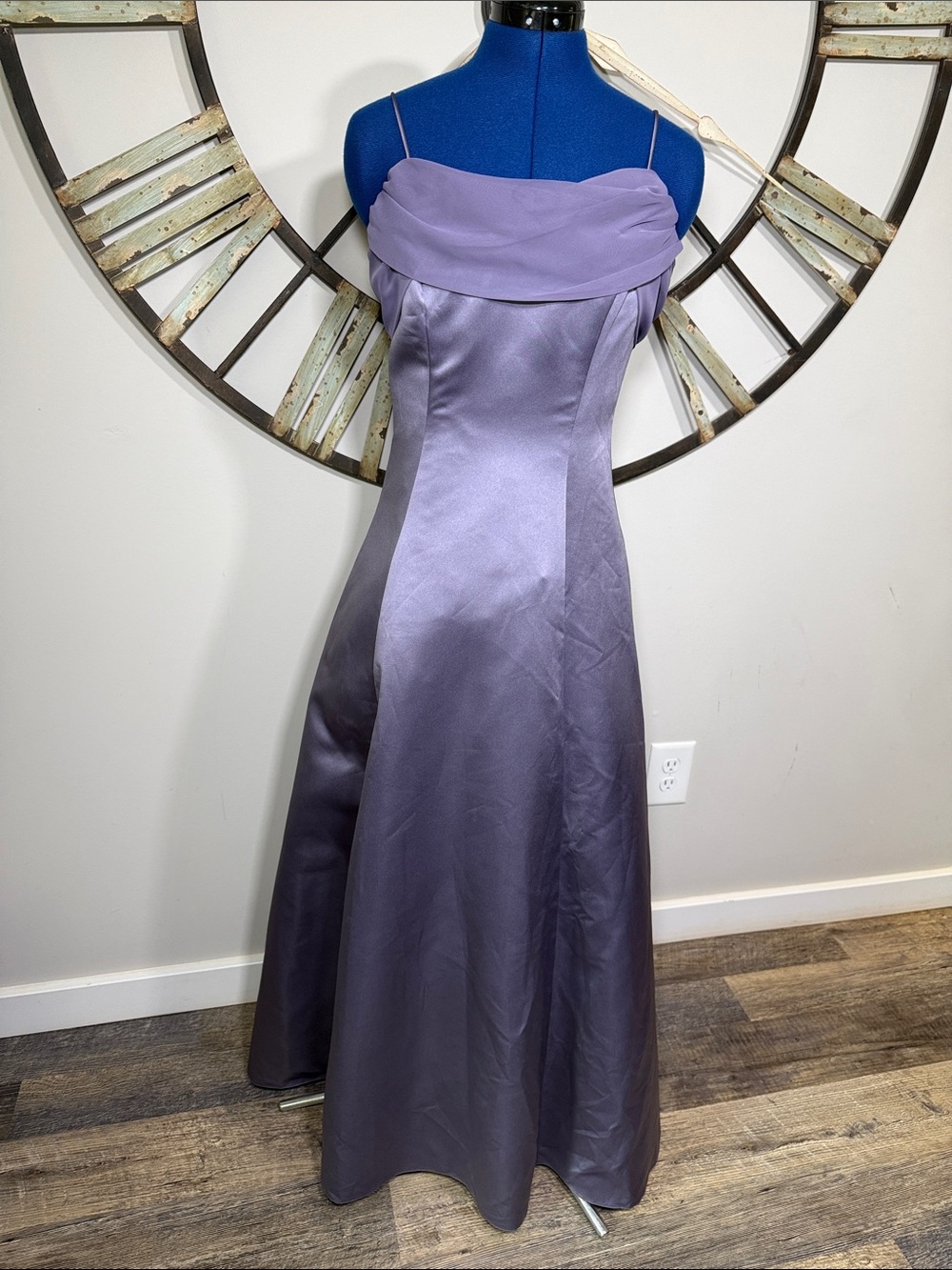 Michelangelo Elegant Lavender Satin A-Line Evening Dress